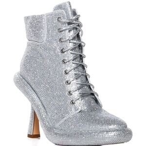 🆕 Azalea Wang Stella Rose Silver Boots